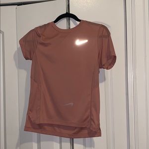 Women’s dusty rose nike dri-fit top